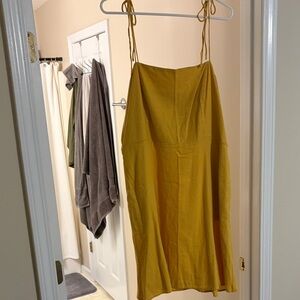Old Navy Mustard Yellow Women's Skirt